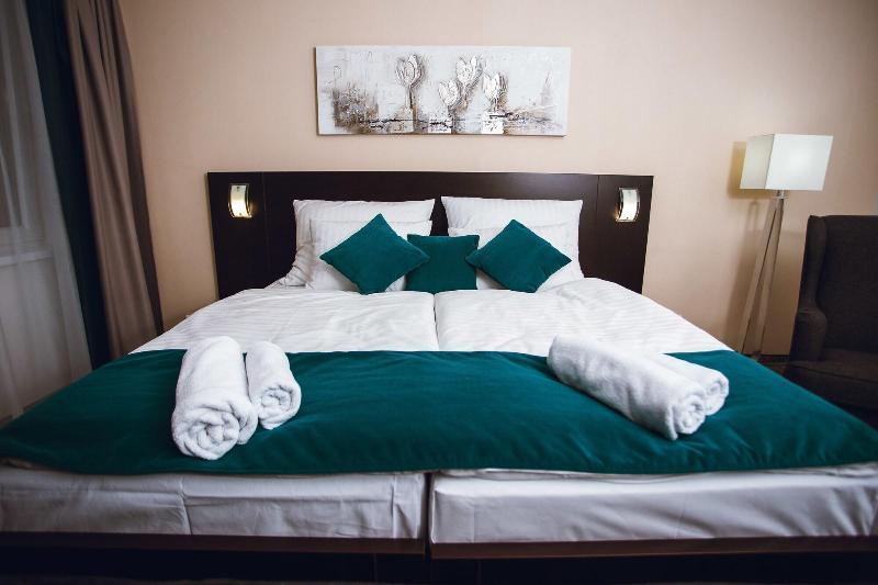 Hotel Crystal Kassa Kültér fotó