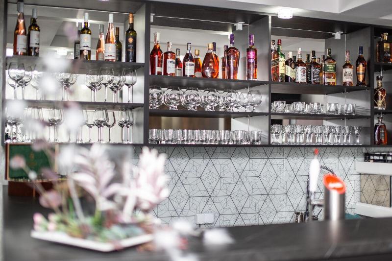 Hotel Crystal Kassa Kültér fotó