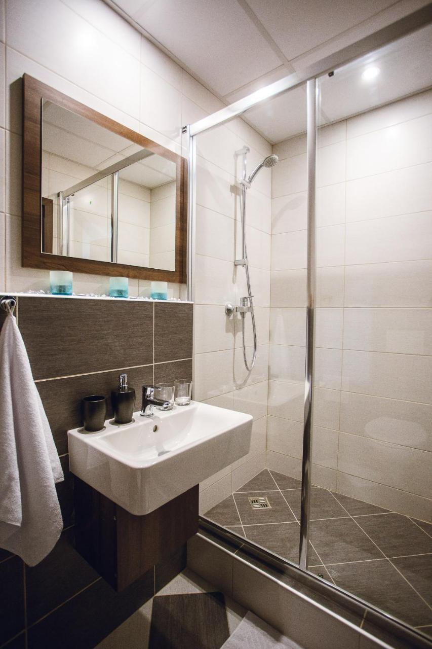 Hotel Crystal Kassa Kültér fotó